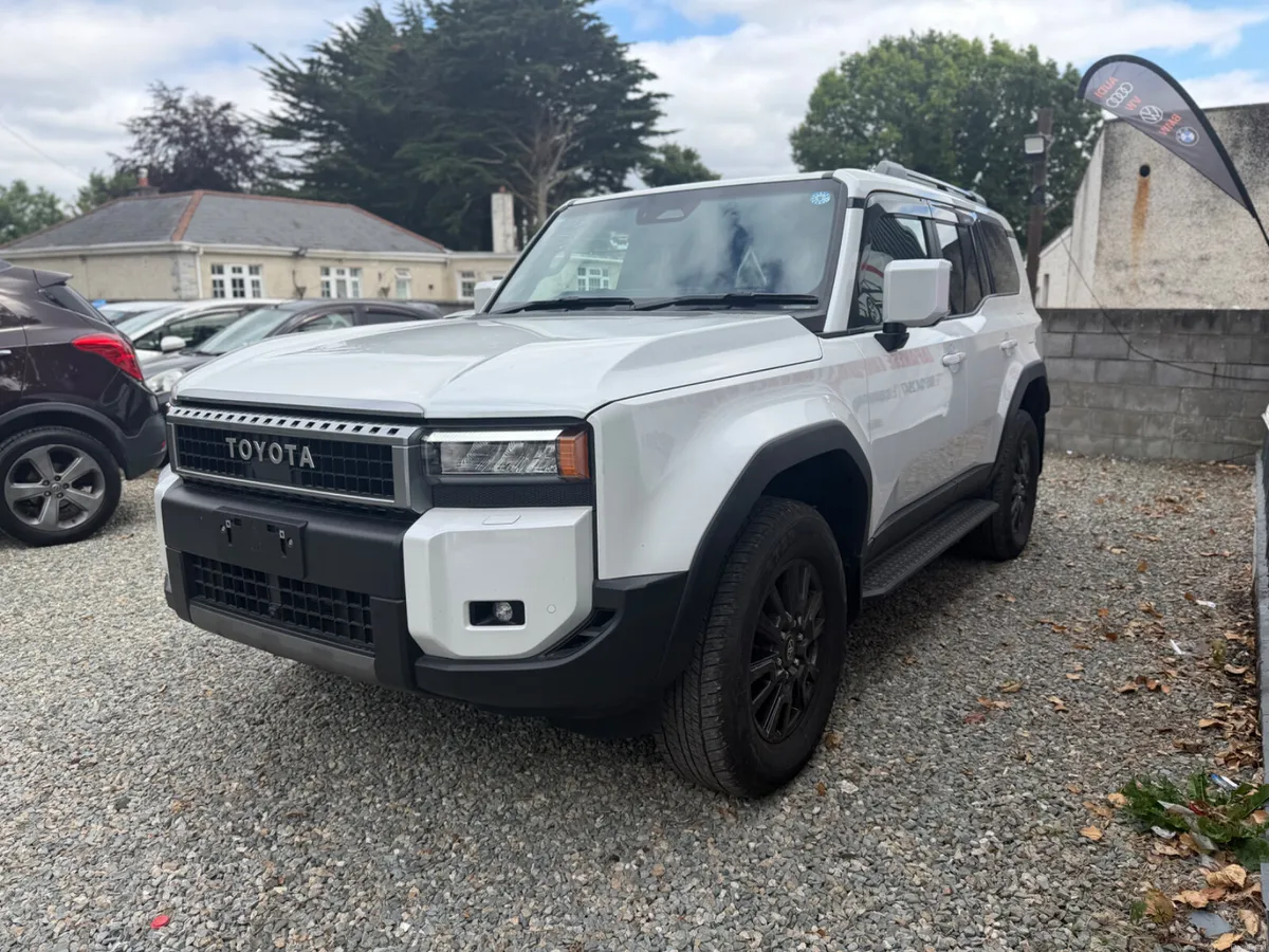 Toyota LC 2025 7 seater - Image 3