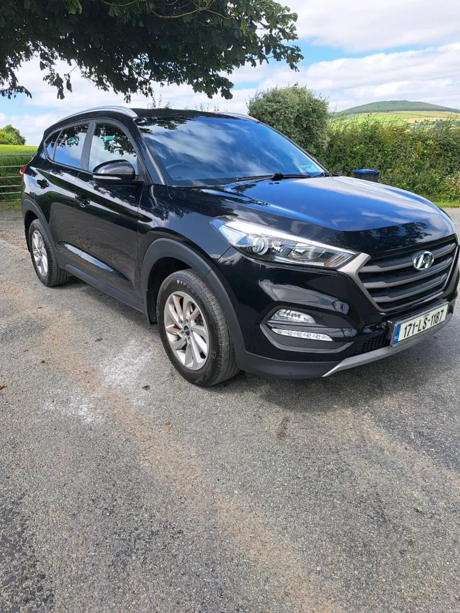 171 Hyundai Tucson Executive Model - Image 3