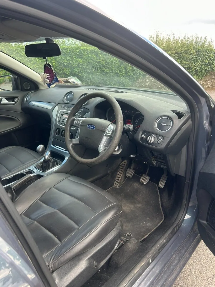 2011 Ford Mondeo  27' Tax and Test - Image 3