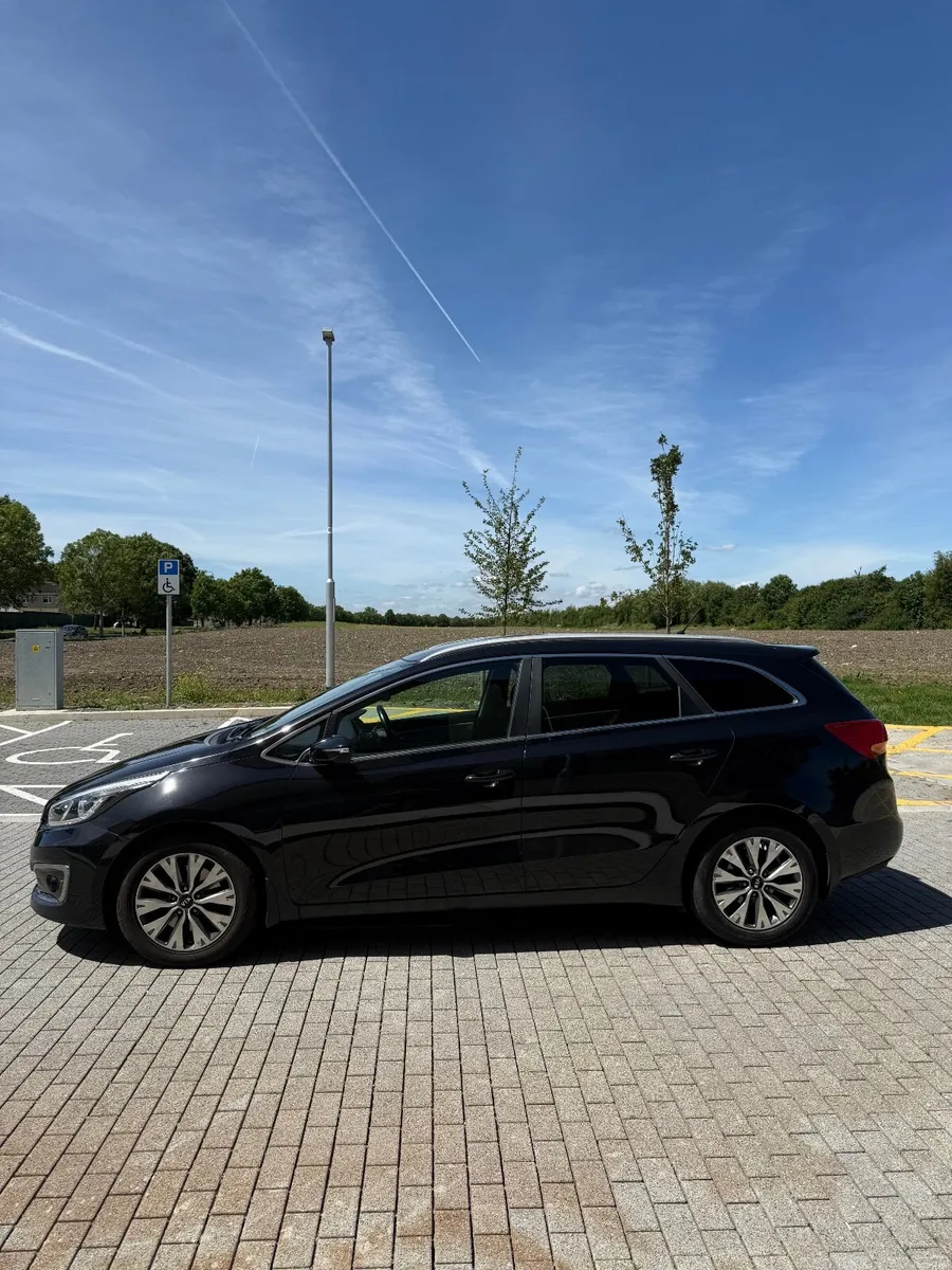 Kia Ceed 2016 SW manual 1.6 diesel - Image 2