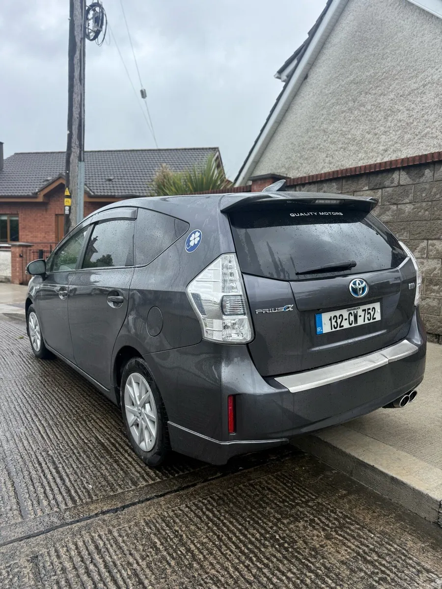 Toyota Prius Alpha 7 seater Automatic - Image 4