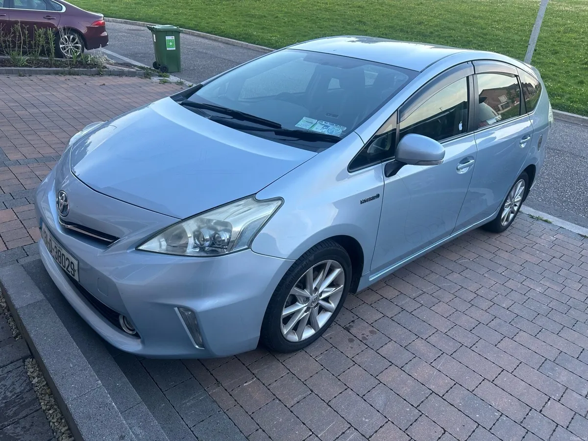 Toyota Prius plus 7 seater automatic hybrid - Image 2