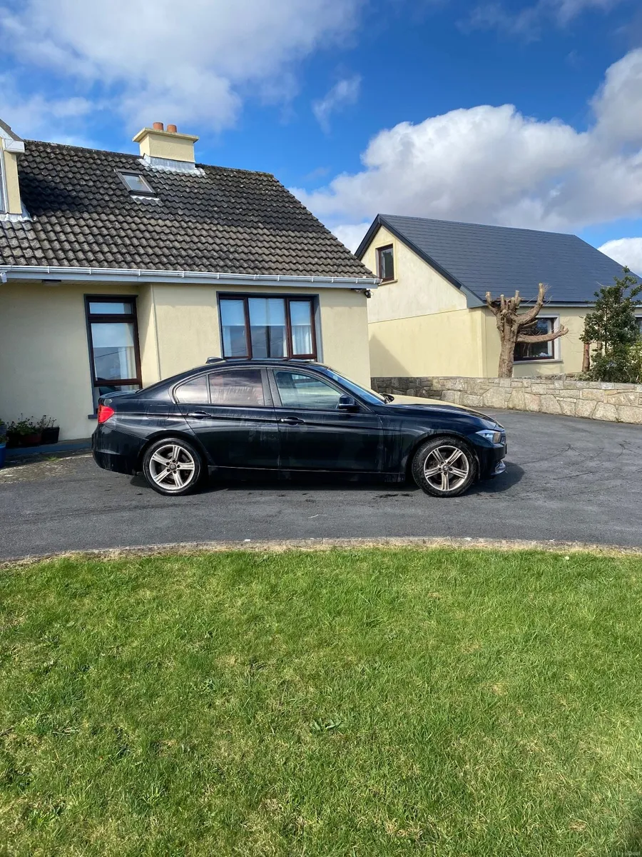 BMW 3-Series 2012 - Image 3