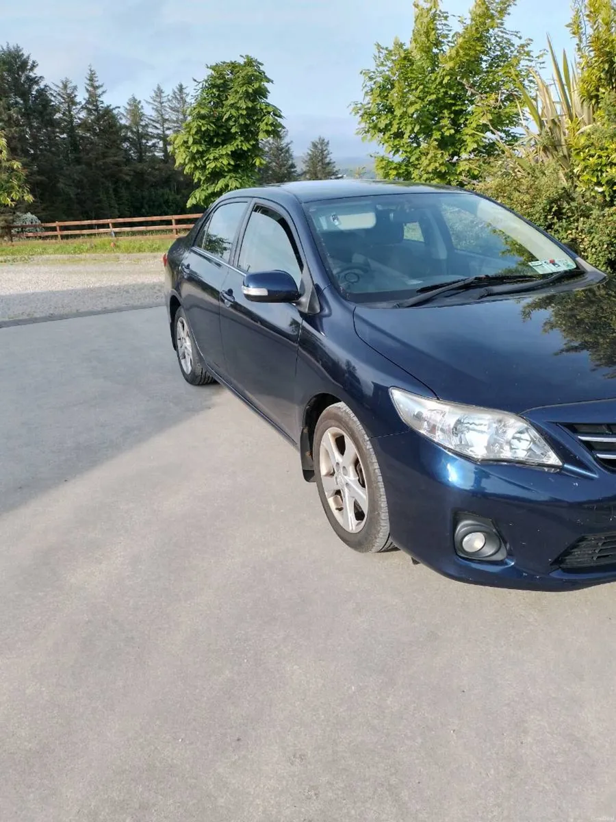 2011 Toyota Corrolla 1.4 diesel saloon - Image 4