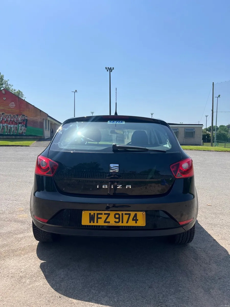 SEAT Ibiza 2015 - Image 2