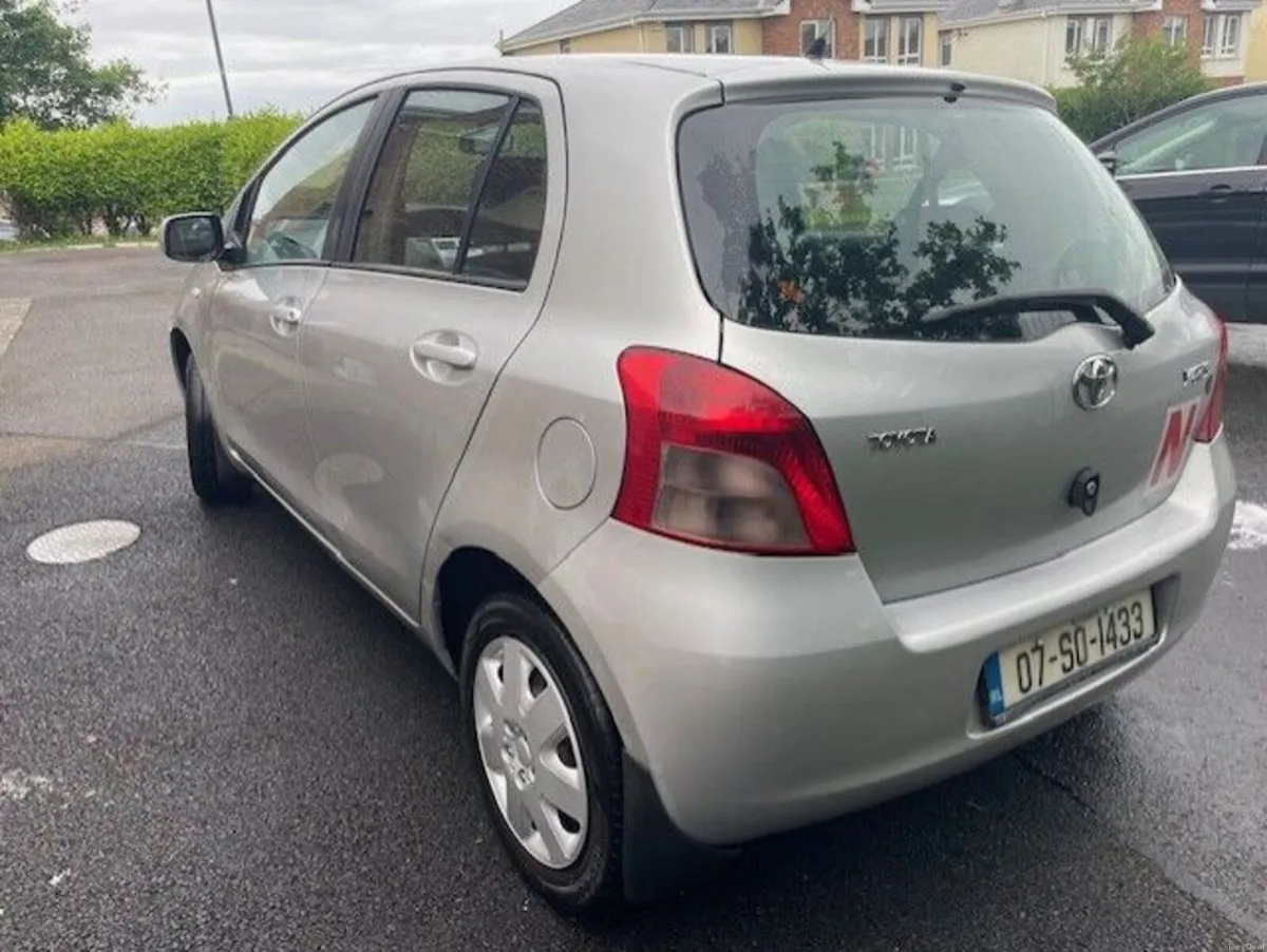 Toyota Yaris 2007 - Image 4