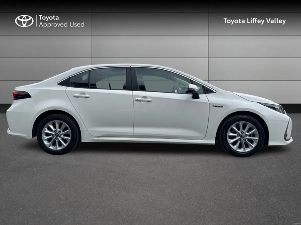 Toyota Corolla COROLLA HYB LUNA SALOON - Image 3