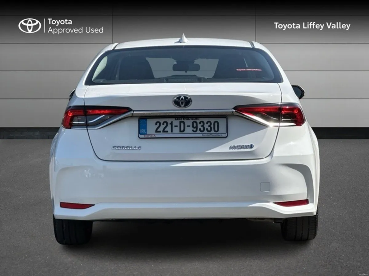 Toyota Corolla COROLLA HYBRID LUNA SALOON - Image 4
