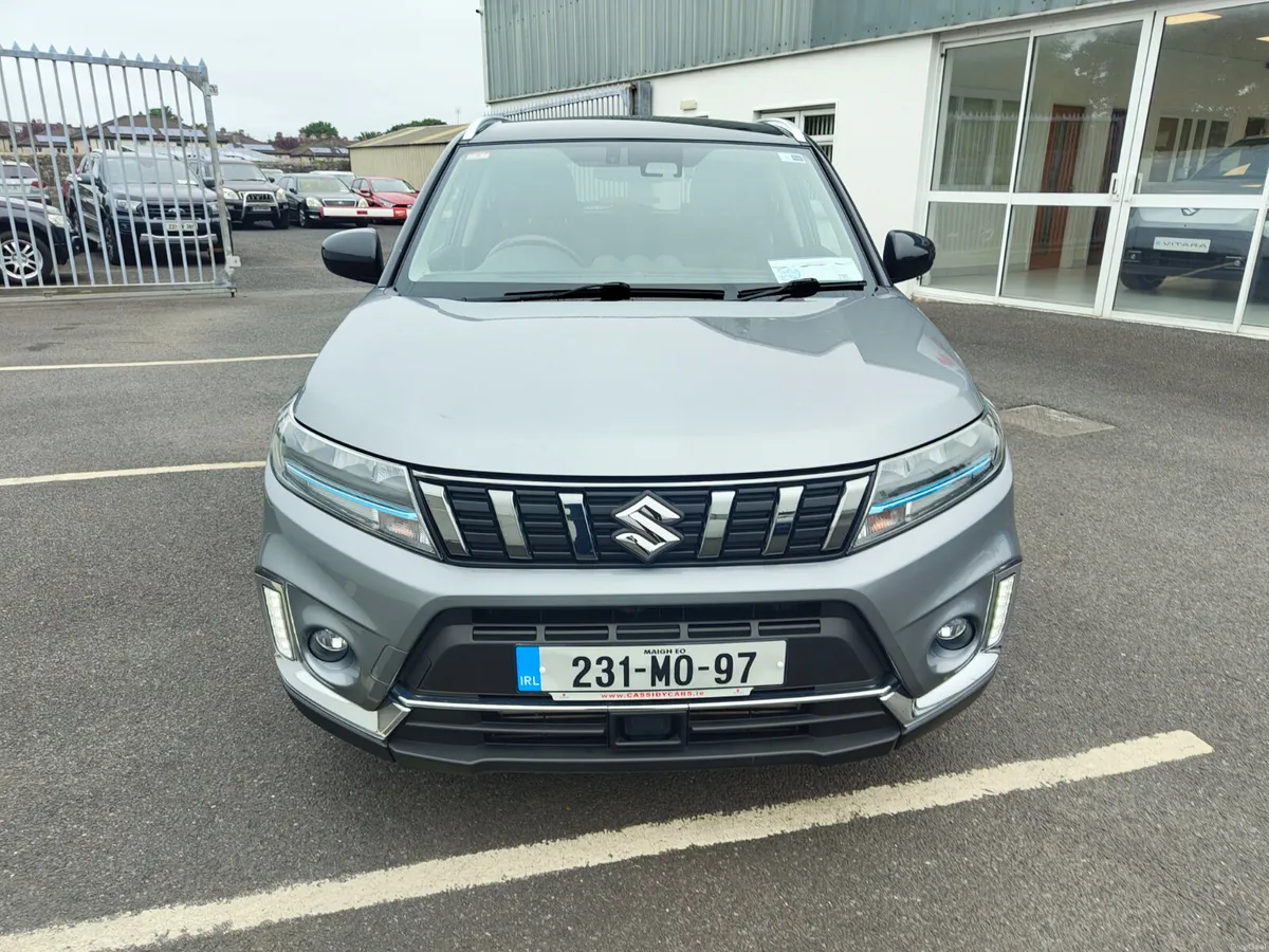 Suzuki Vitara 1.4 Hybrid SZT - Image 3