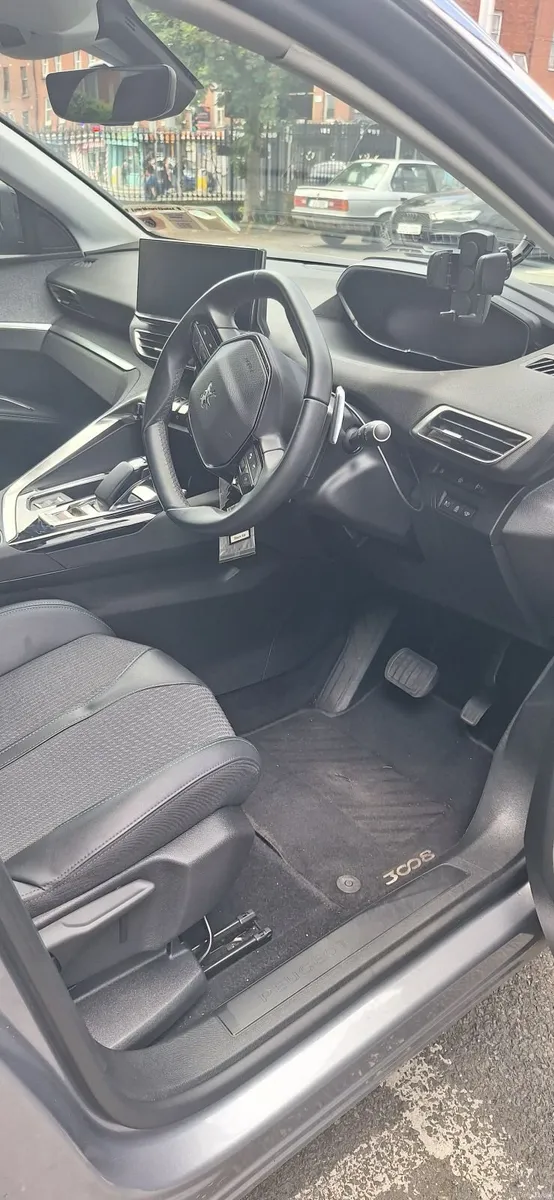 Peugeot 3008 ALLURE - 2022 1.6  Pet Plug-in Hybrid - Image 4
