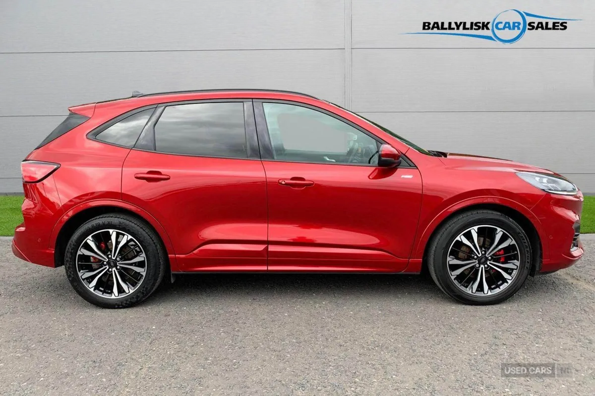 Ford Kuga 2.5h Duratec FHEV 190PS ST-Line X Editio - Image 3