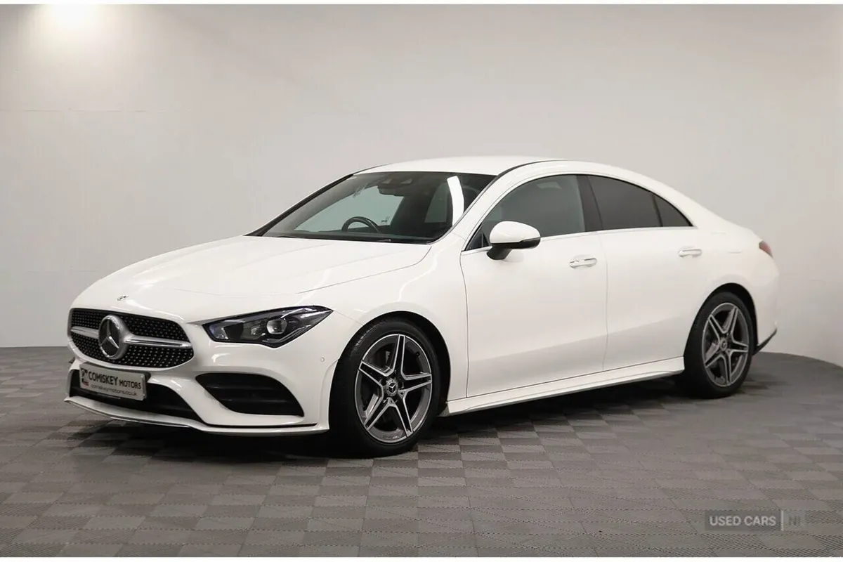 Mercedes-Benz CLA 220d AMG Line - Image 3