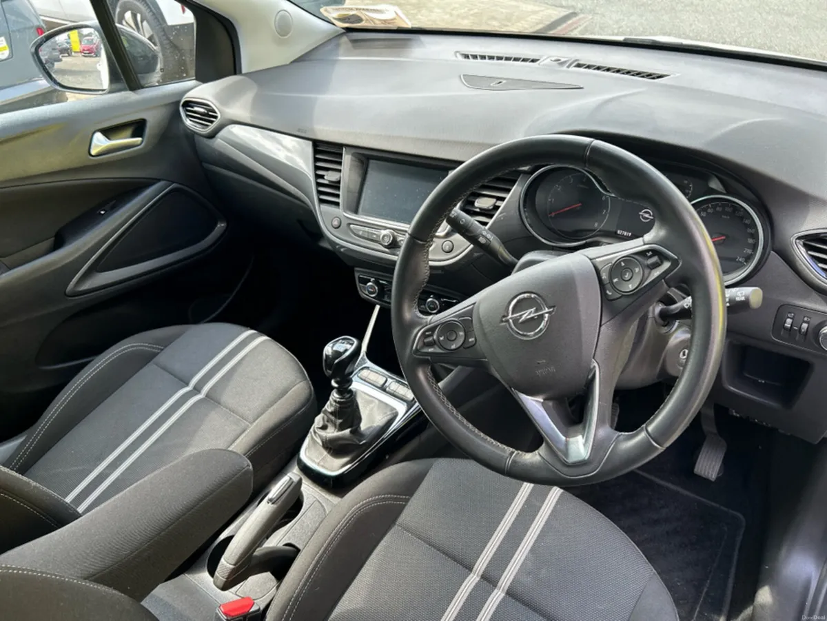 Opel Crossland SPORT 1.2 110PS -PET -PET-6SP 4DR X - Image 6