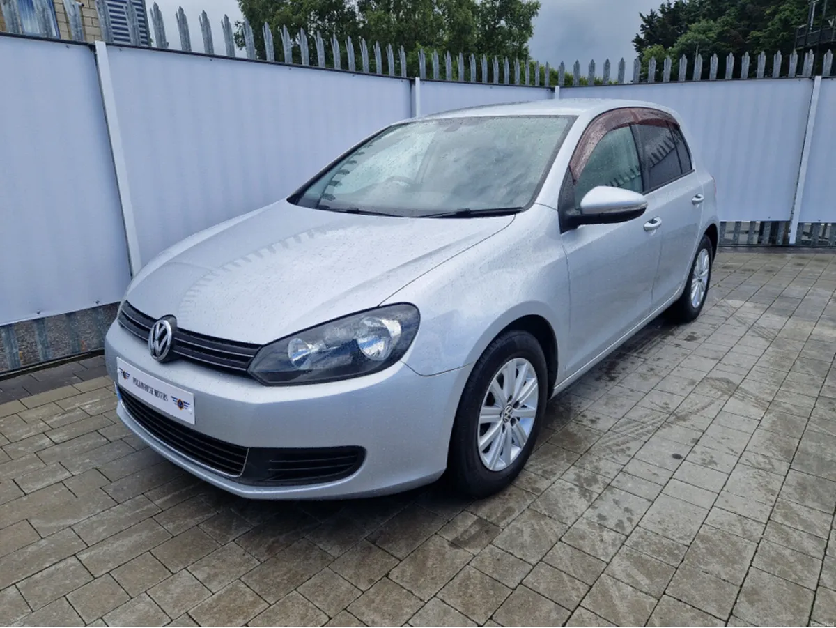 Volkswagen Golf 1.2 PETROL AUTO - Image 4