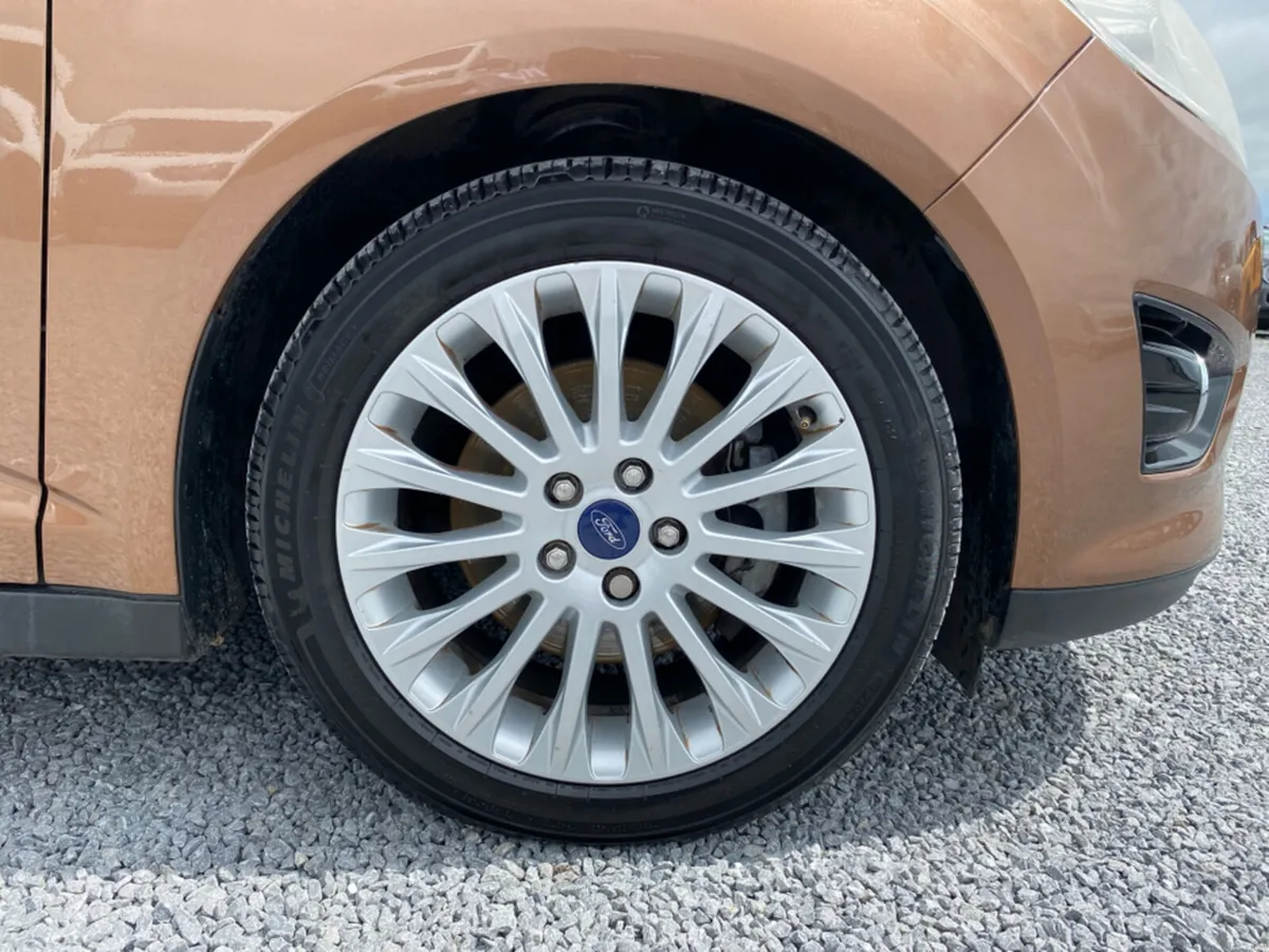 Ford Grand C-Max 2.0 TDCI Titanium 7 -Seater - Image 5