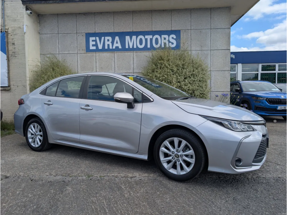 Toyota Corolla LUNA HYBRID 1.8L PETROL //AUTOMATIC - Image 3