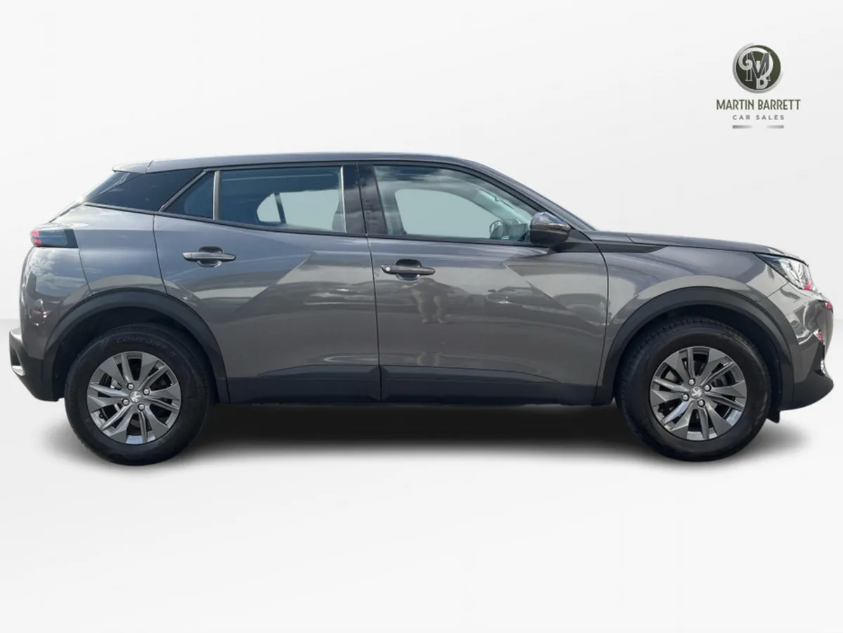 Peugeot 2008 ACTIVE 1.2 130 AUTOMATIC 4DR A - Image 4