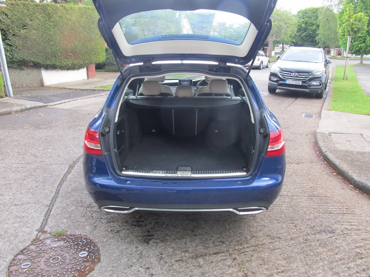 Mercedes C-Class 2016  Petrol  Estate with FSH - Image 6