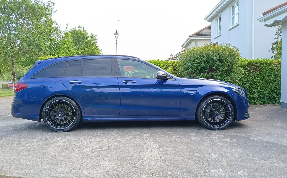Mercedes-Benz C63 AMG Estate - Image 1