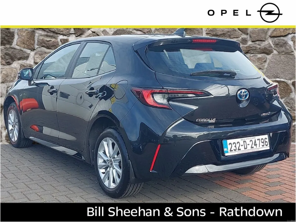 Toyota Corolla 1.8 Hybrid Luna Hatchback - Image 4