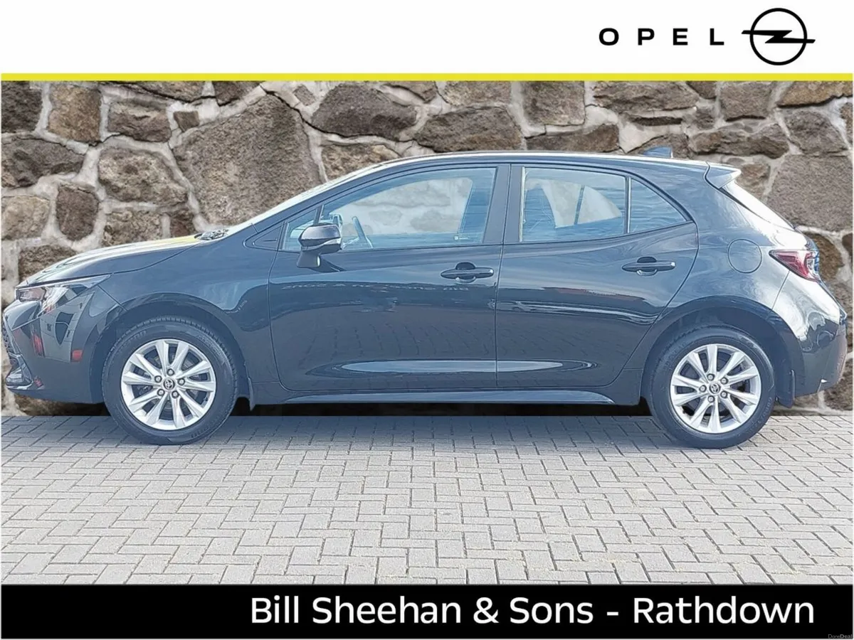 Toyota Corolla 1.8 Hybrid Luna Hatchback - Image 3