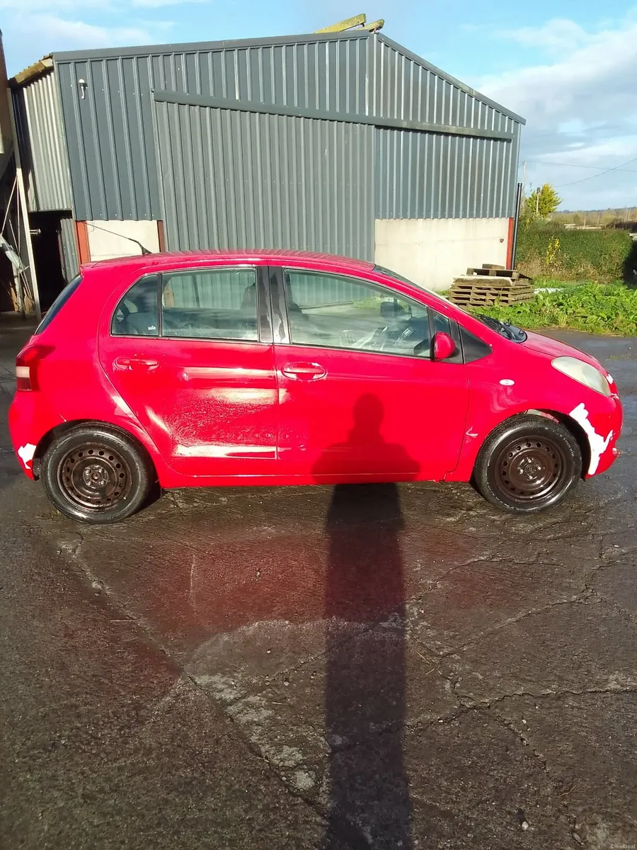 Toyota yaris - Image 1