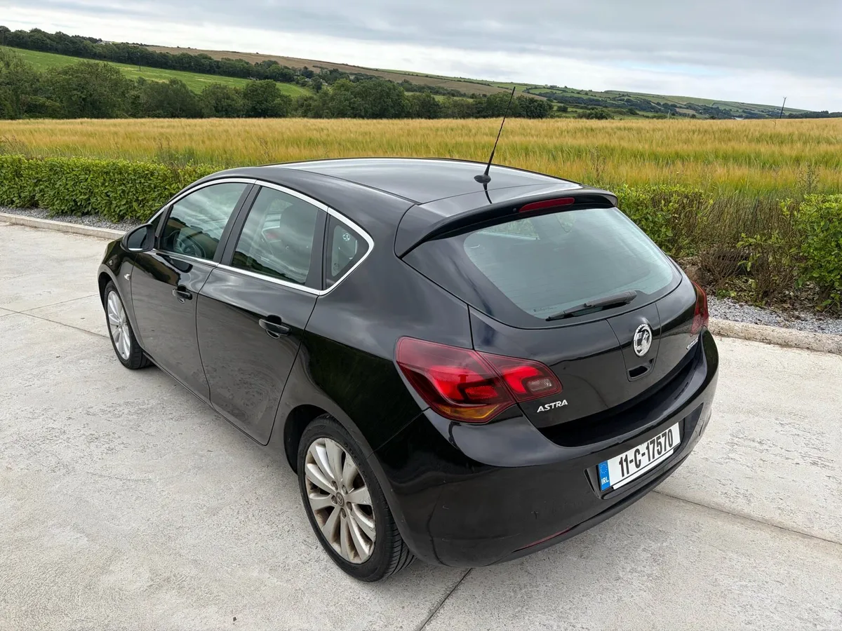 2011 Vauxhall Astra Diesel - Image 3