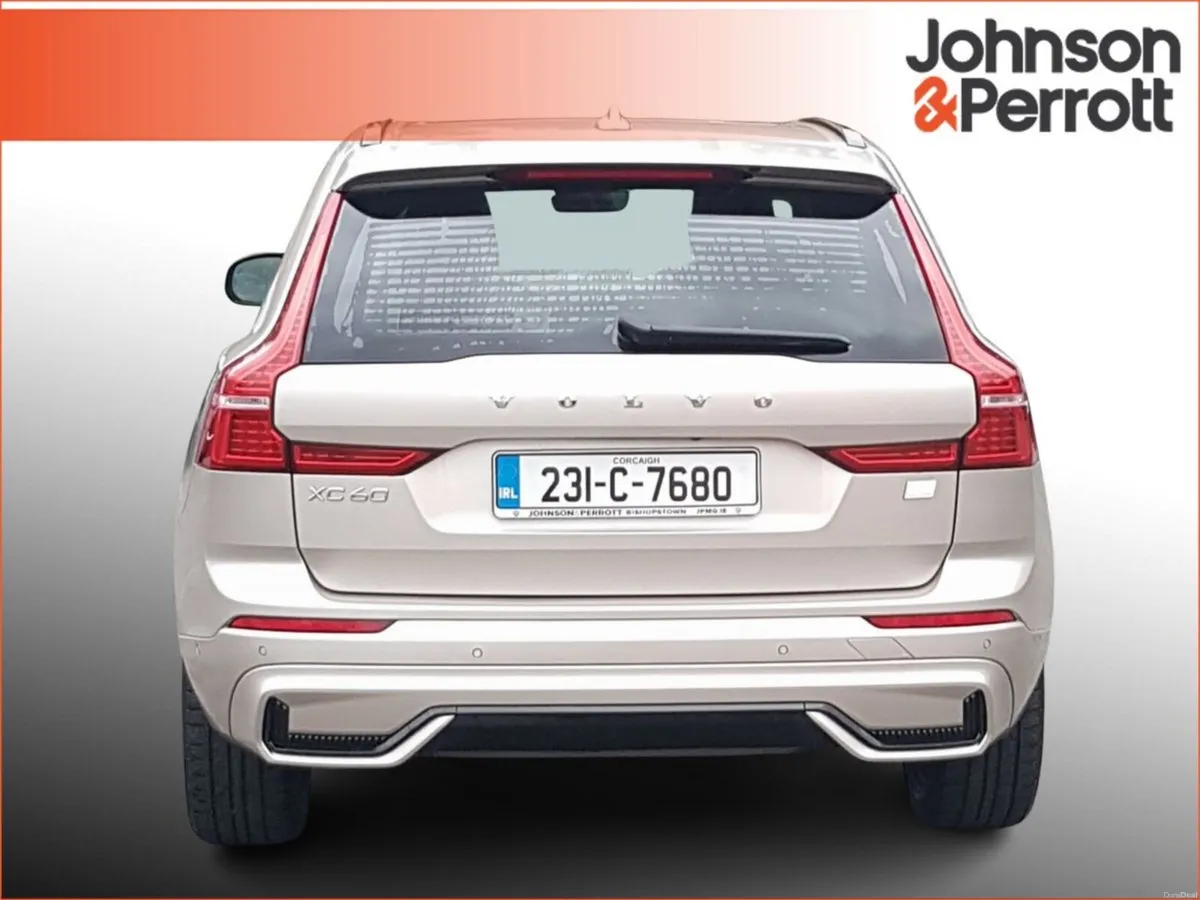 Volvo XC60 T6 350hp AWD PHEV Plus Dark (Two Year V - Image 6