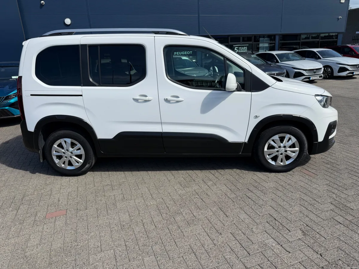 2022 Peugeot Rifter Allure 1.5 d - Image 3