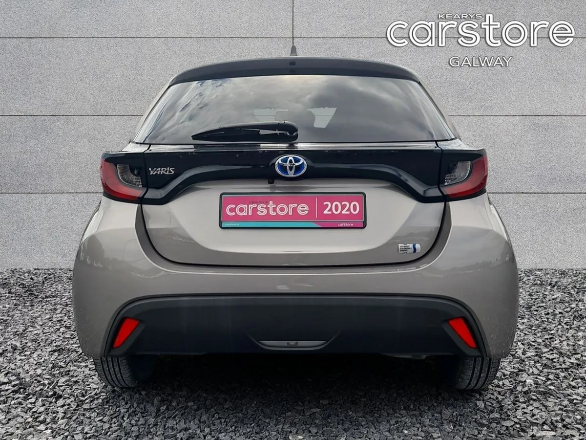 Toyota Yaris Hybrid X - Image 4