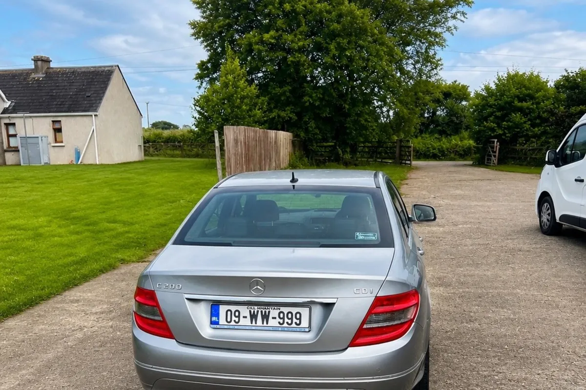 Car - Image 4