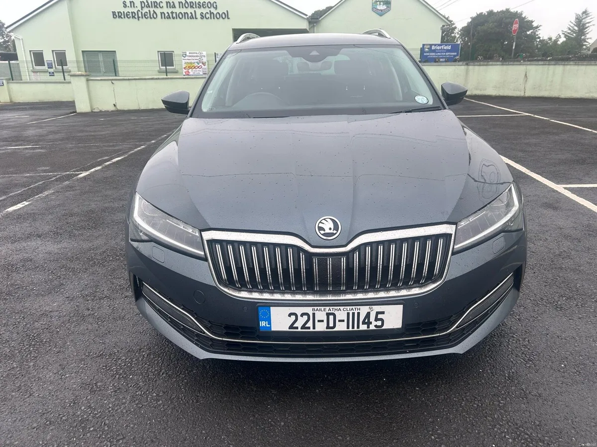 2022 Skoda Superb L&K Top Spec - Image 3