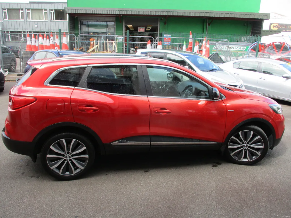 Renault Kadjar Signature Nav, pan roof 2016 - Image 4