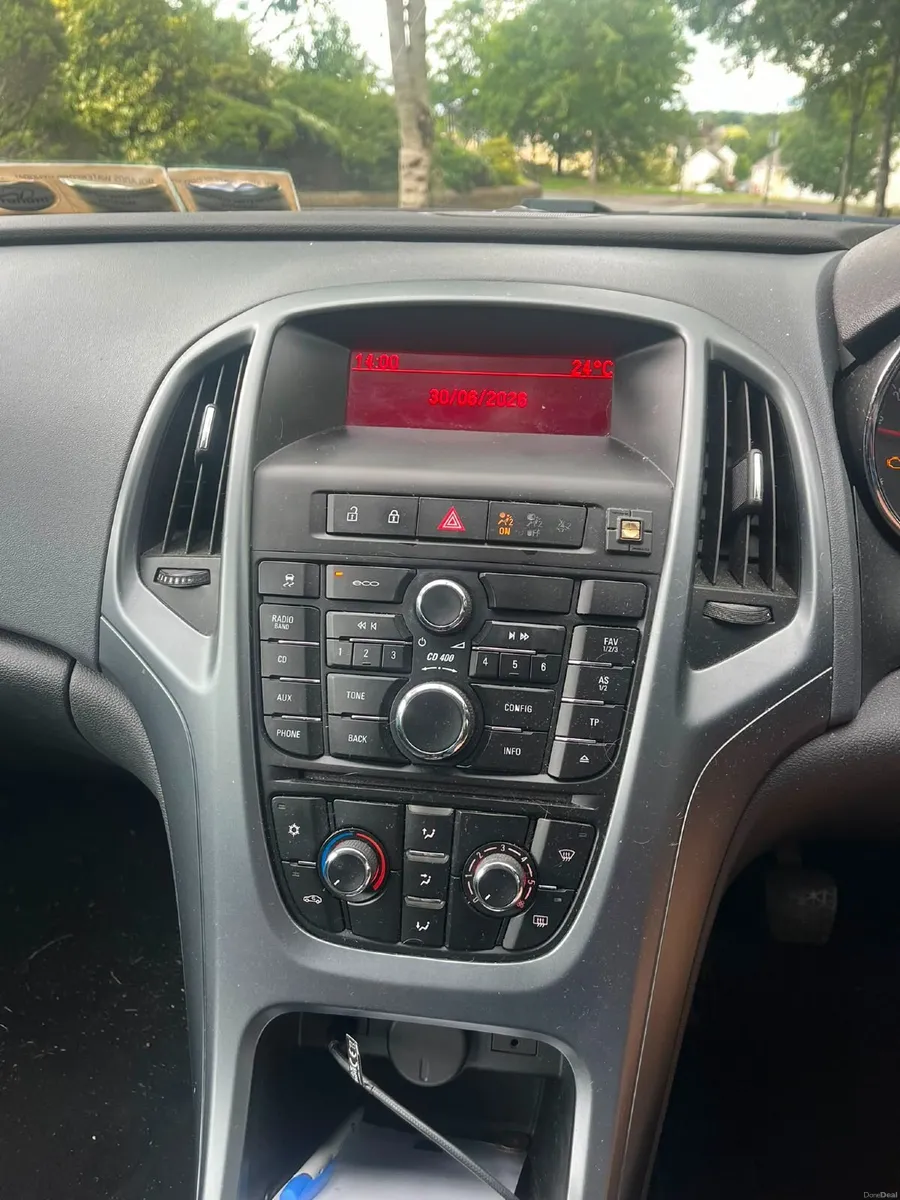 Opel Astra 2012 - Image 3