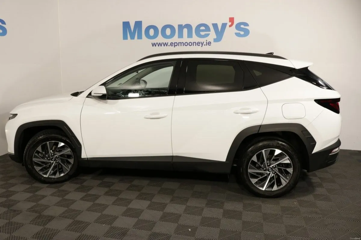 Hyundai Tucson Executive 1.6L DIESEL SUV - Special - Image 6