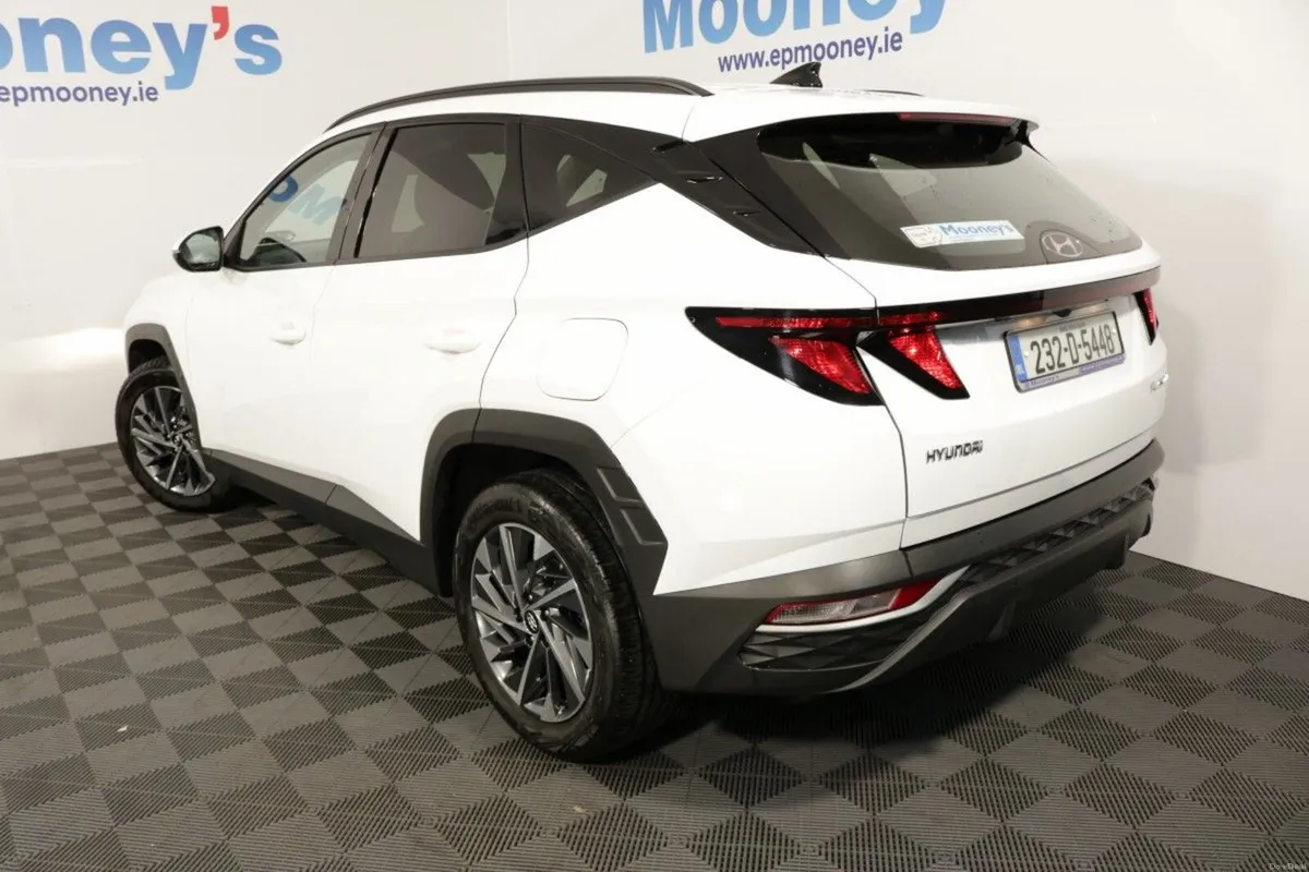 Hyundai Tucson Executive 1.6L DIESEL SUV - Special - Image 4