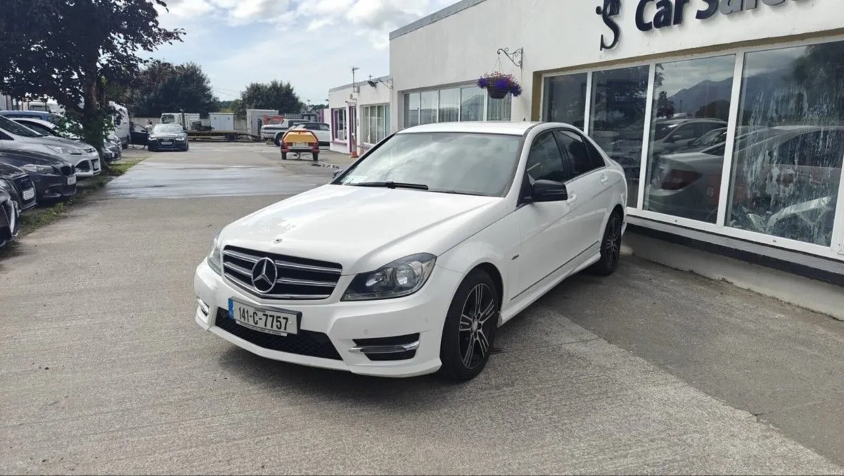 Mercedes-Benz C-Class C200CDI AVANTGARDE SPORT AUT - Image 3
