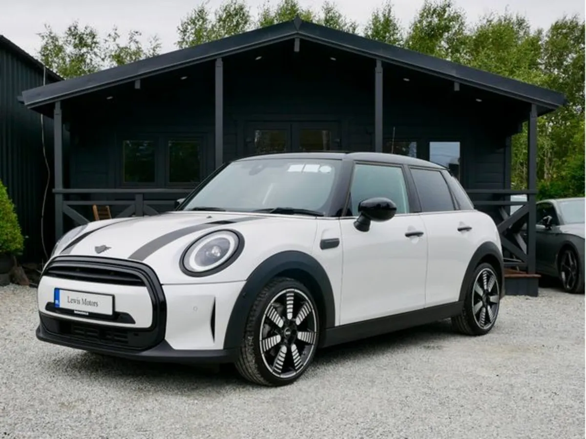 Mini Cooper 4DR Auto - Image 3