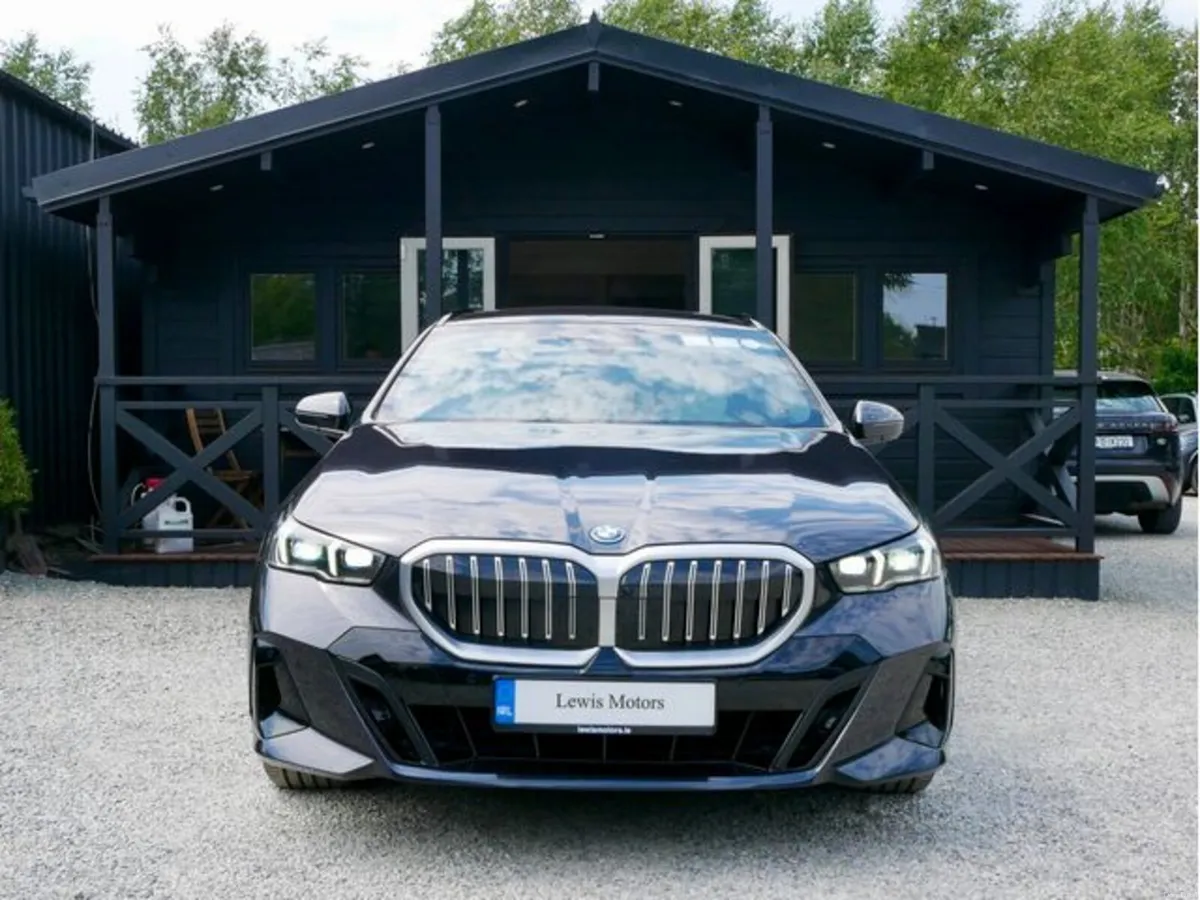 BMW 5-Series 530E M SPORT TOURING **DEPOSIT TAKEN* - Image 2