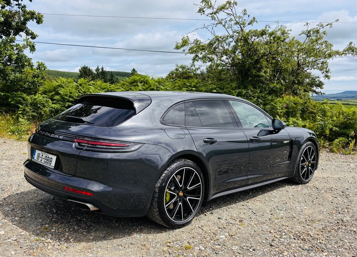 Porsche Panamera Sport Tourismo - Image 2