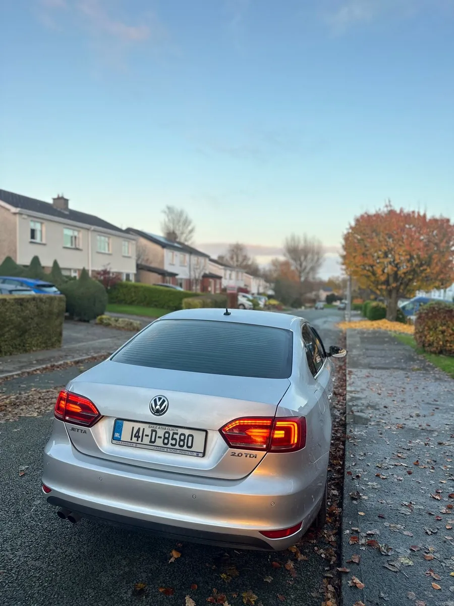 Volkswagen Jetta 2.0 TDI - Image 3