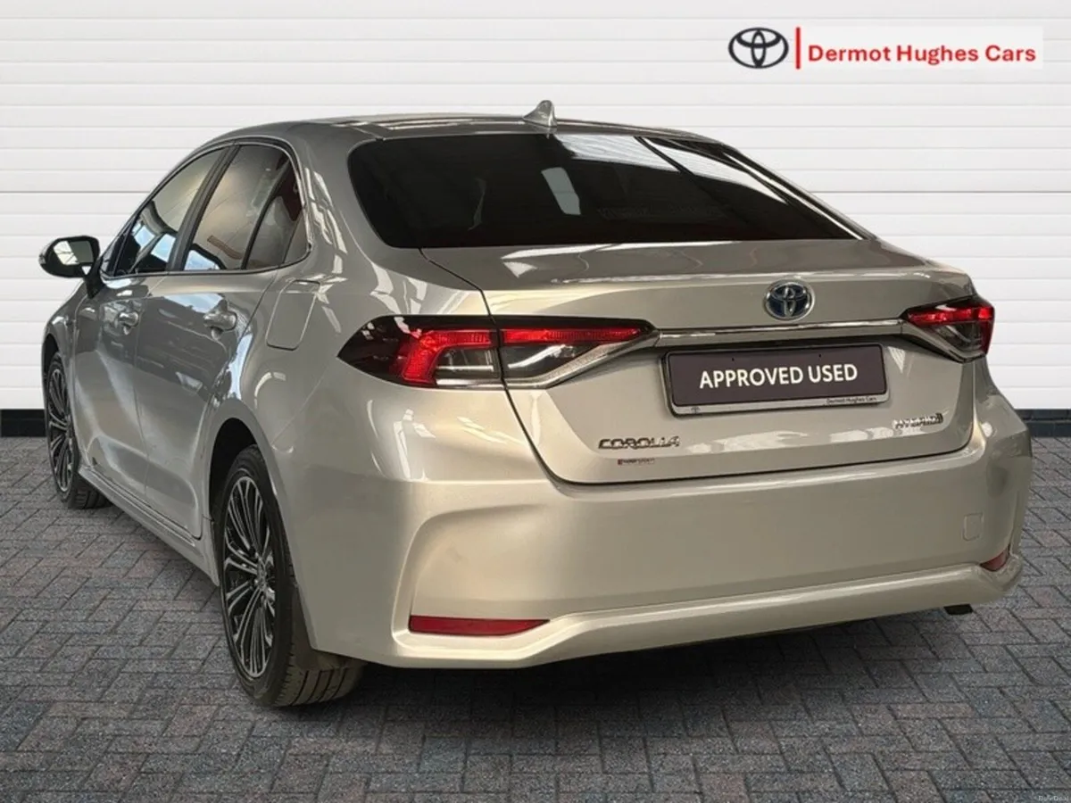 Toyota Corolla HYBRID LUNA SP SPORT 4DR - Image 2