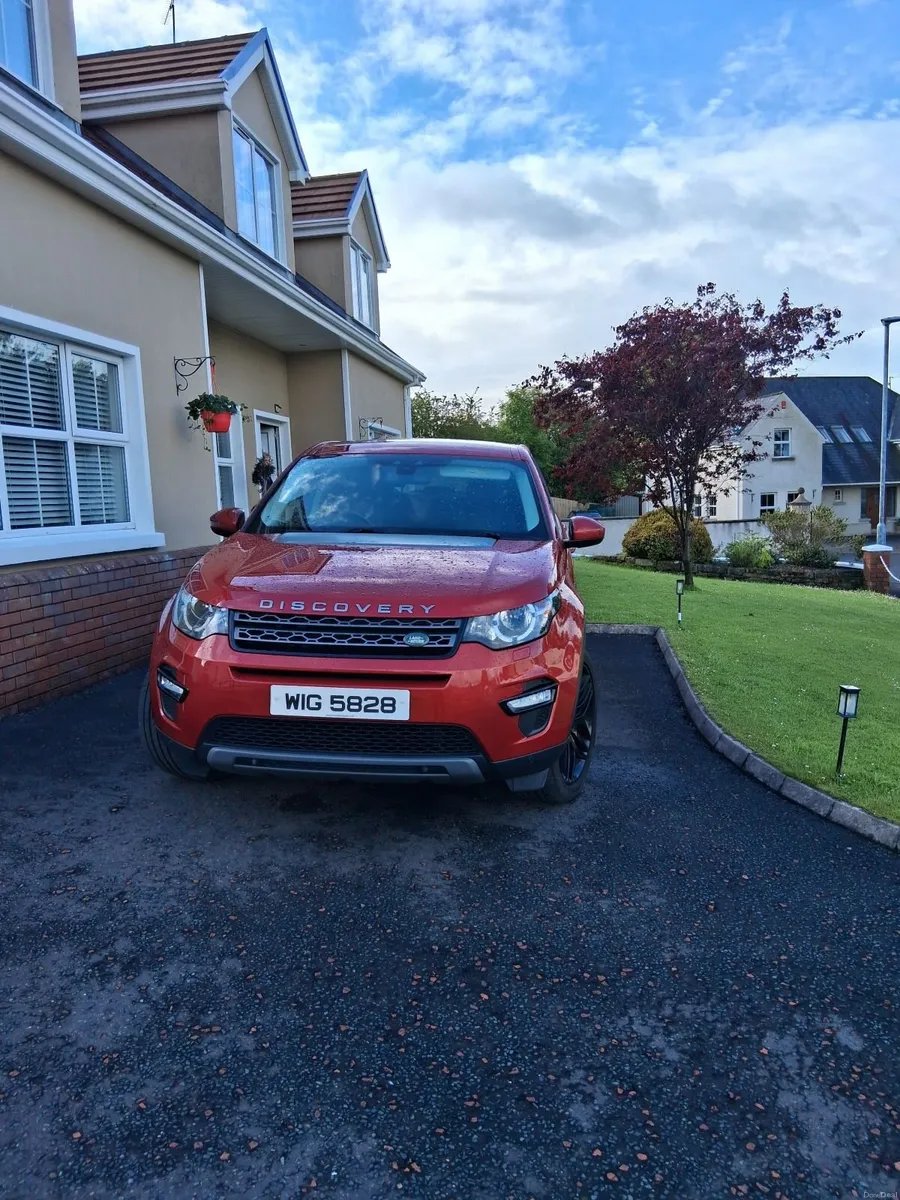 Land Rover Discovery Sport 2018 - Image 2