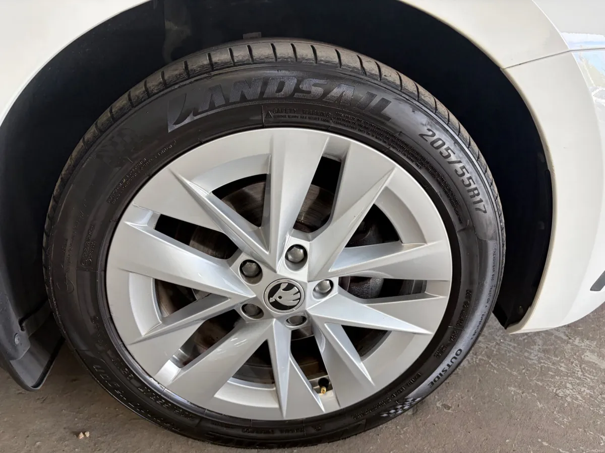 Skoda Octavia 2023. 2.0TDI  AMBITION. - Image 3