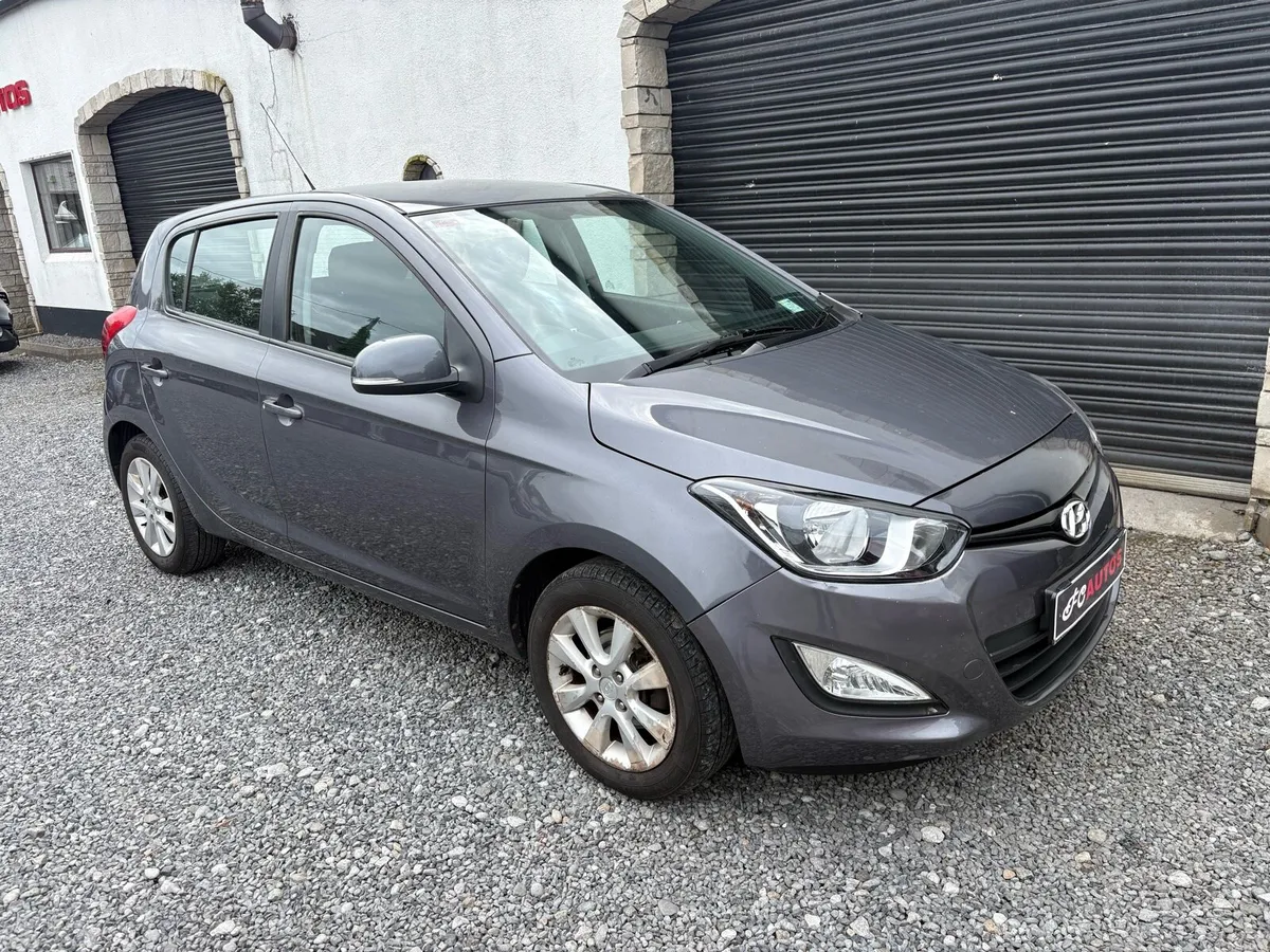 Hyundai i20. 2014.  1.2 petrol - Image 1
