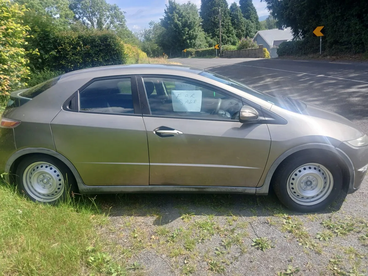 Honda civic - Image 2