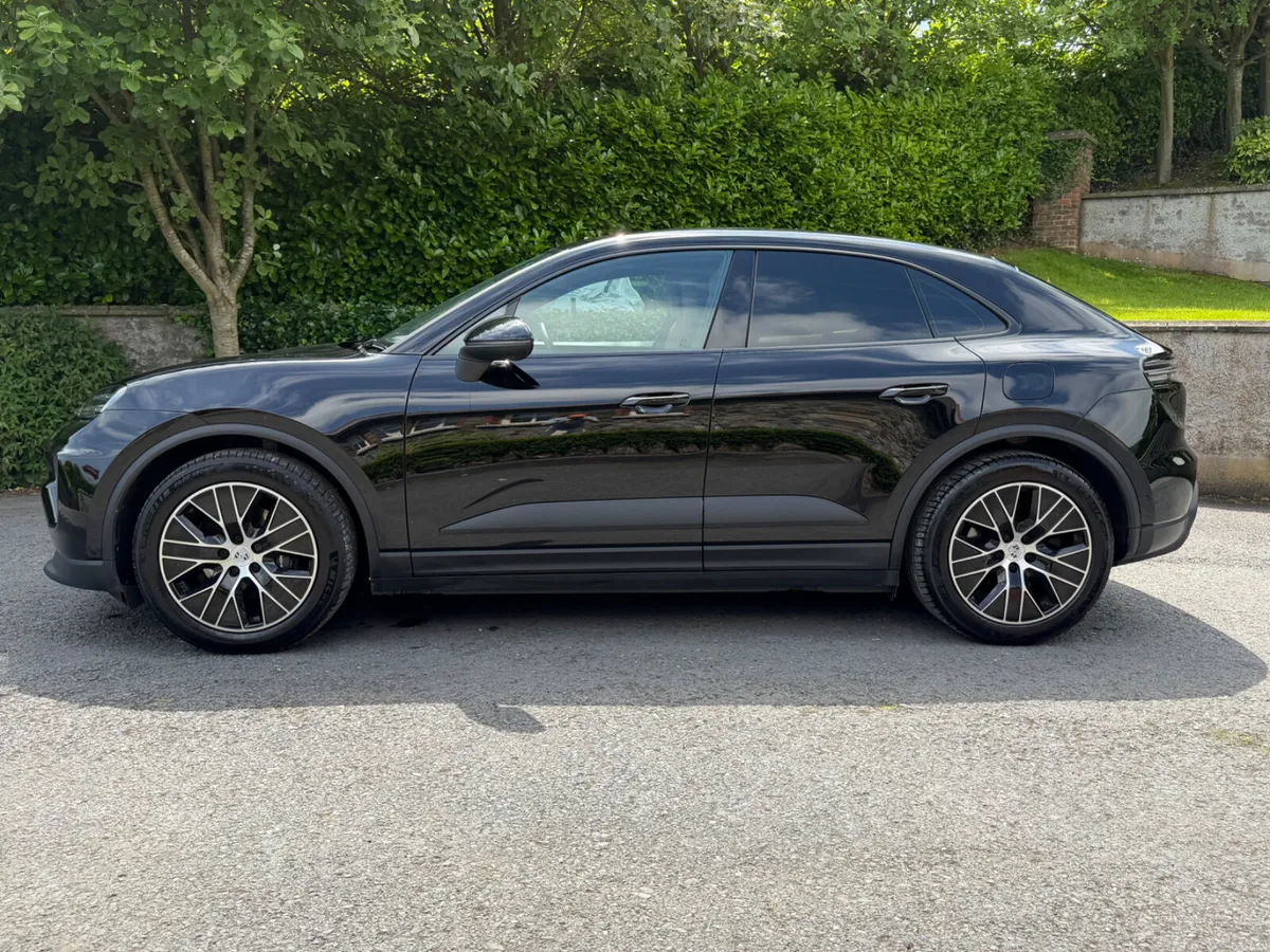 2025 Porsche Macan EV - Image 2