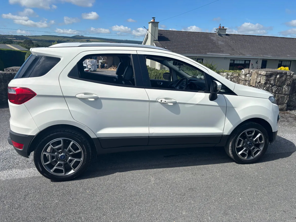 Ford EcoSport 2017 - Image 6
