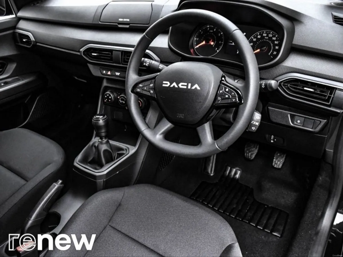 Dacia Sandero Essential TCe 90 5Sp GSR2 - Image 6