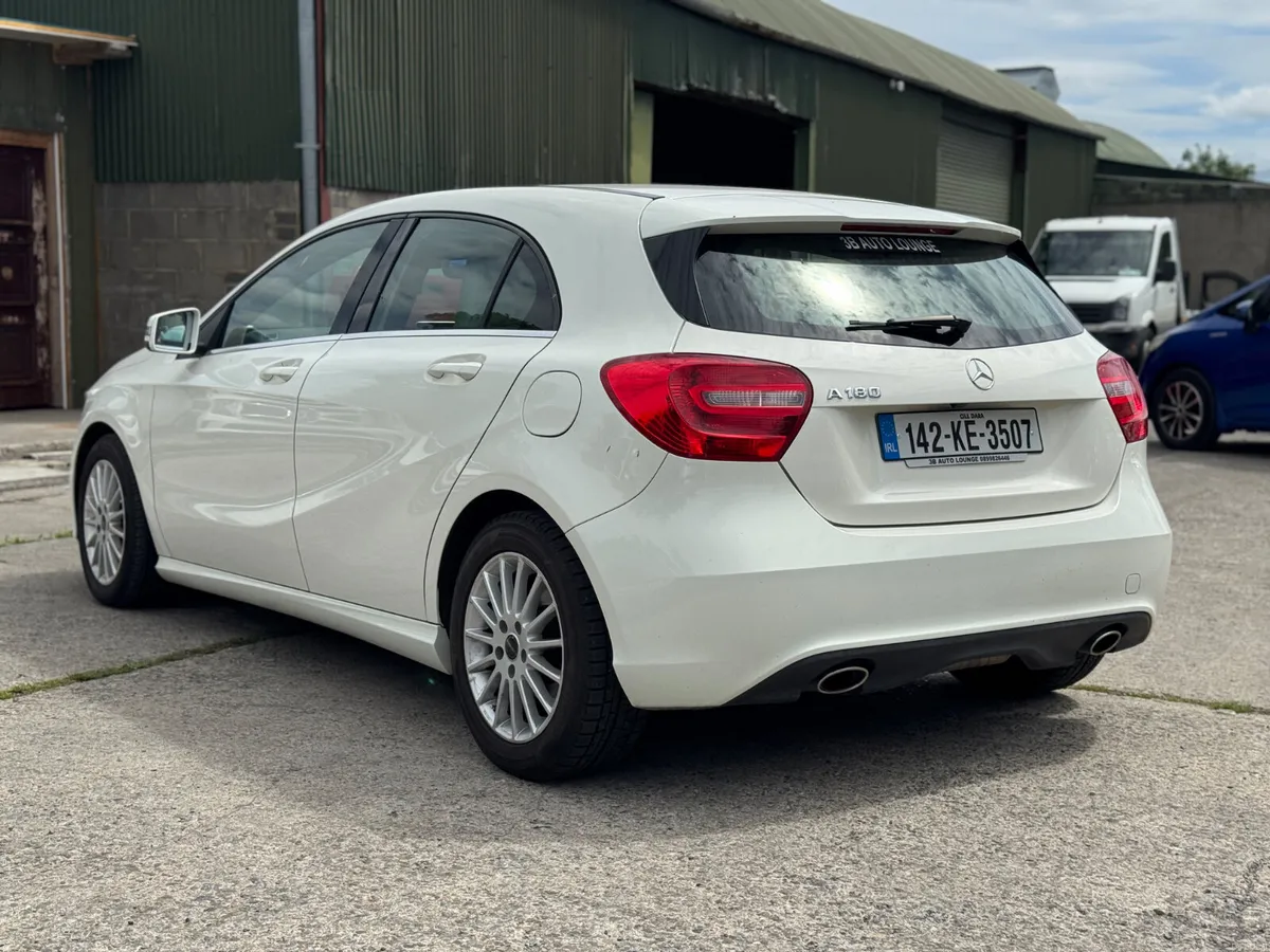 MERC A Class 1.6 Auto White Leather 50,000 KM - Image 4